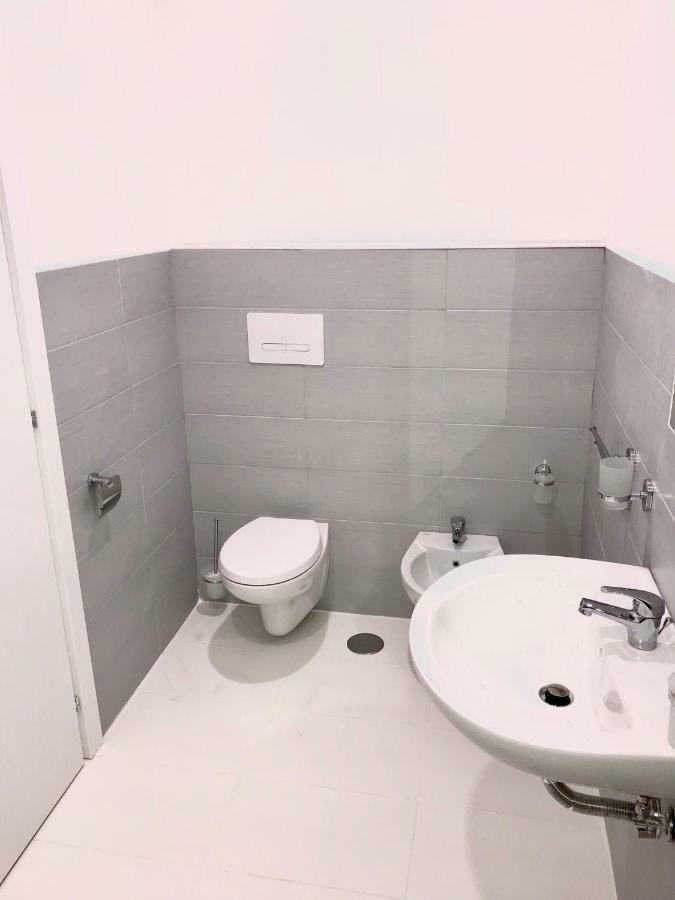 B&B Fratelli Tommasini 살레르노 외부 사진